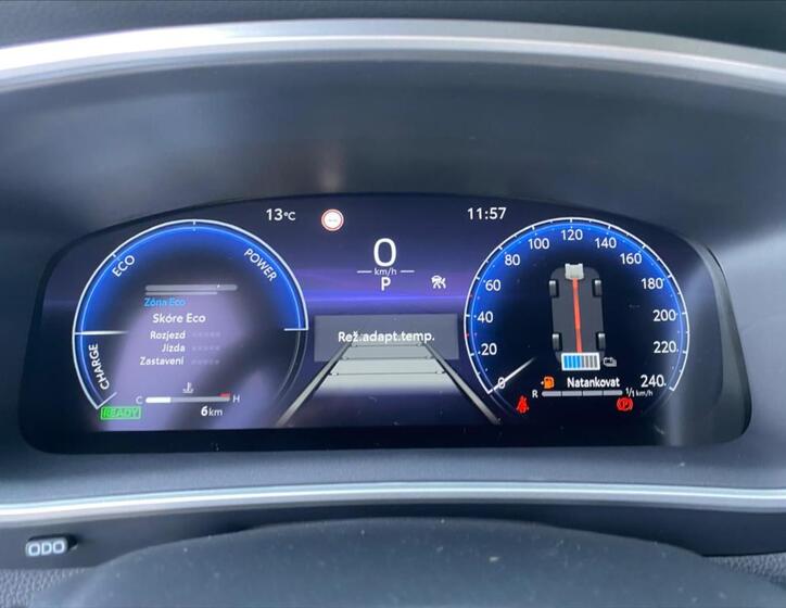 Toyota Corolla Cross 13