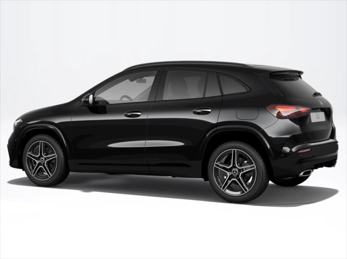 Mercedes-Benz GLA SUV / Terénní 1,3 l 120 kw