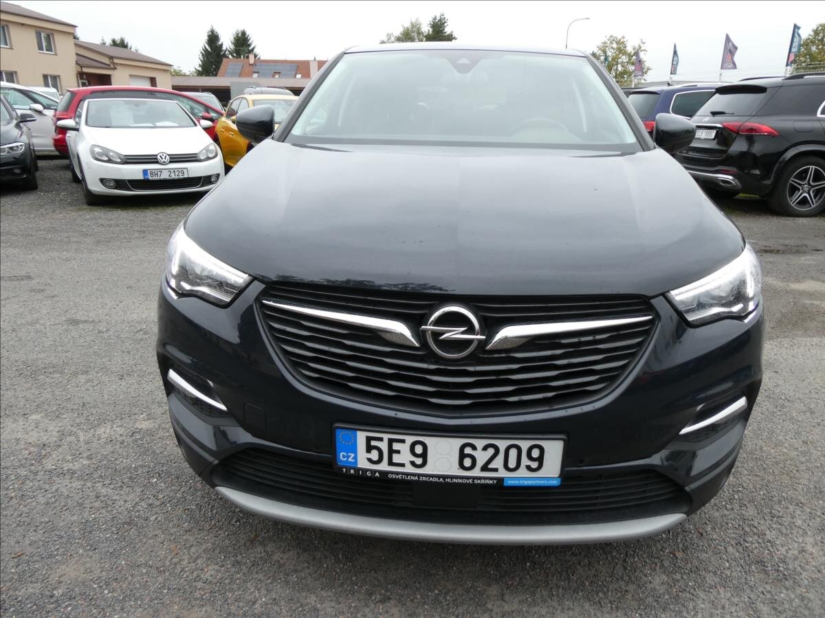 Opel Grandland X SUV / Terénní 1,2 l 96 kw