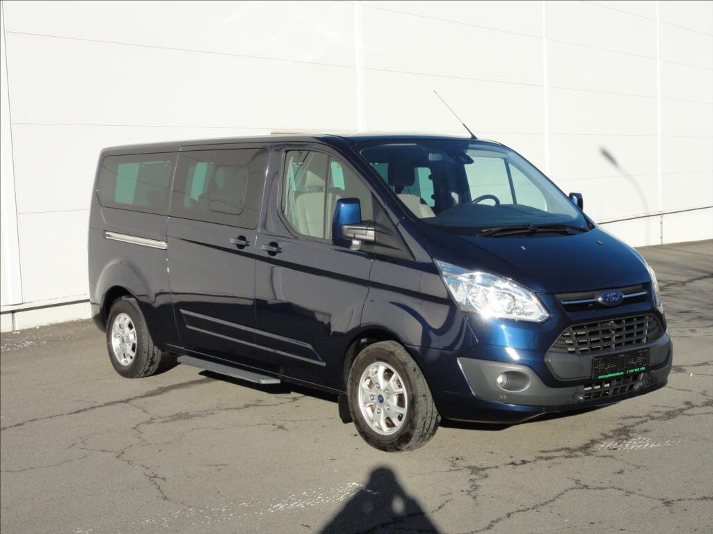 Ford Tourneo Custom Kombi 2,2 l 114 kw