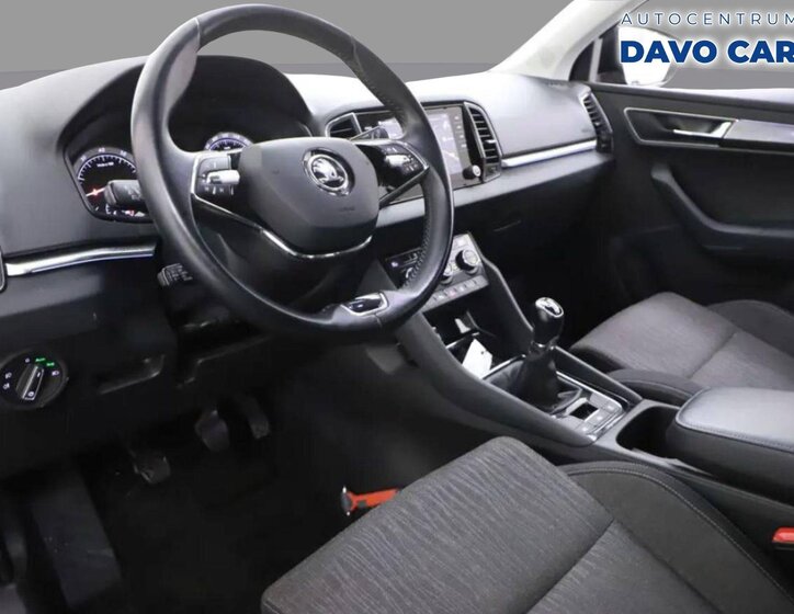 Škoda Karoq SUV 999,0 81 kw
