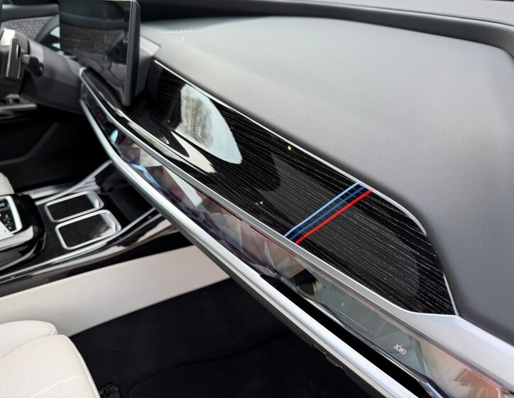 BMW Řada 7 Sedan / Limuzína 3,0 l 360 kw