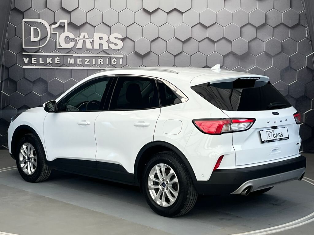Ford Kuga SUV / Terénní 2,5 l 140 kw