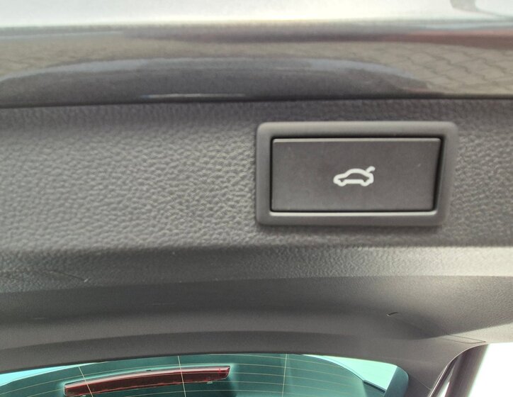 Škoda Karoq SUV 1,5 l 110 kw