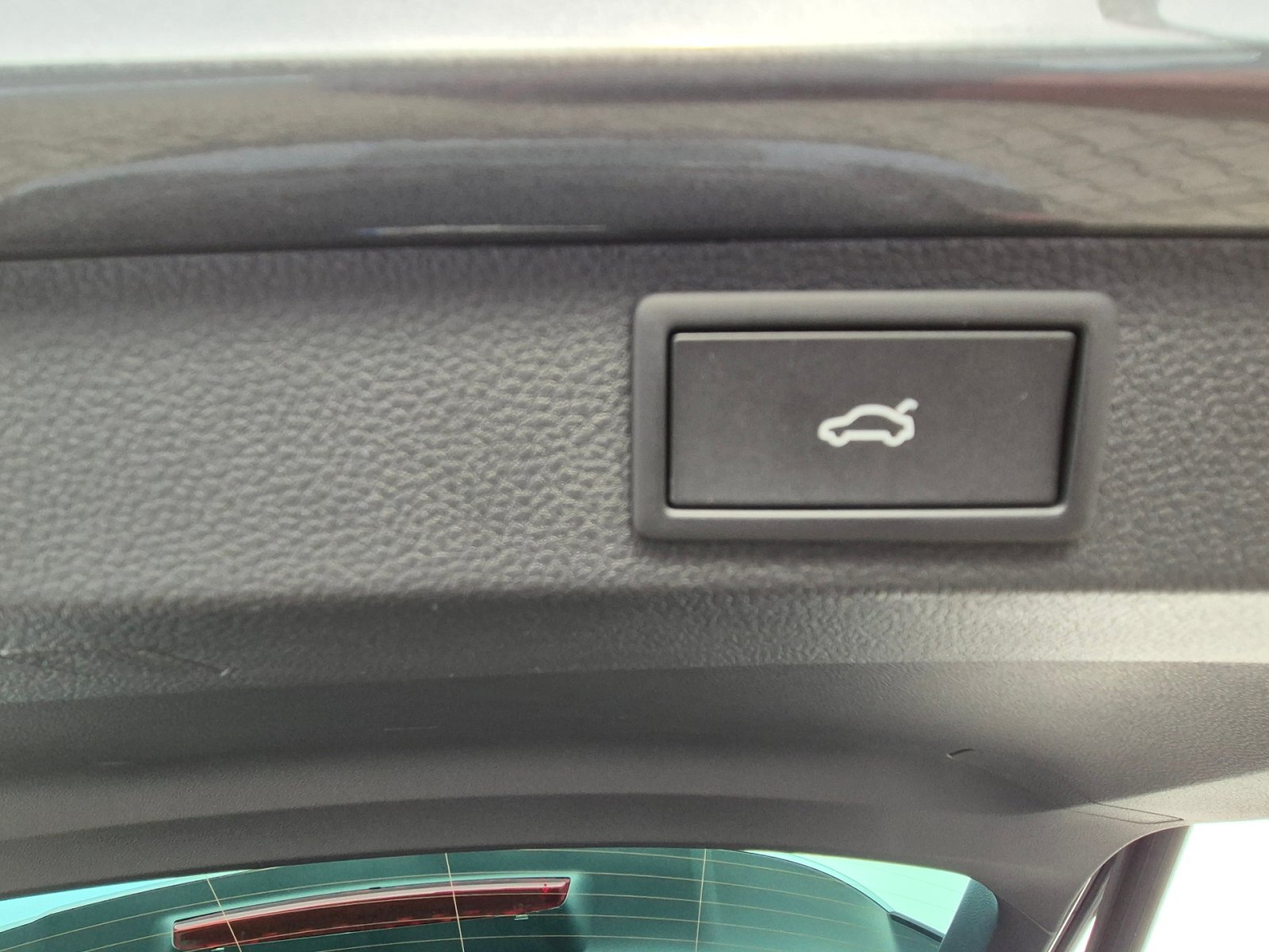 Škoda Karoq SUV 1,5 l 110 kw