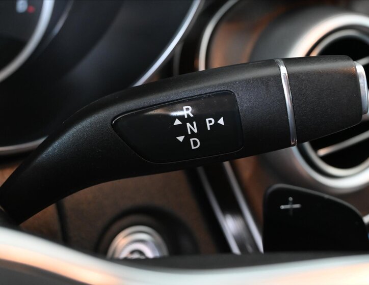 Mercedes-Benz Třídy C Kombi 2,0 l 143 kw