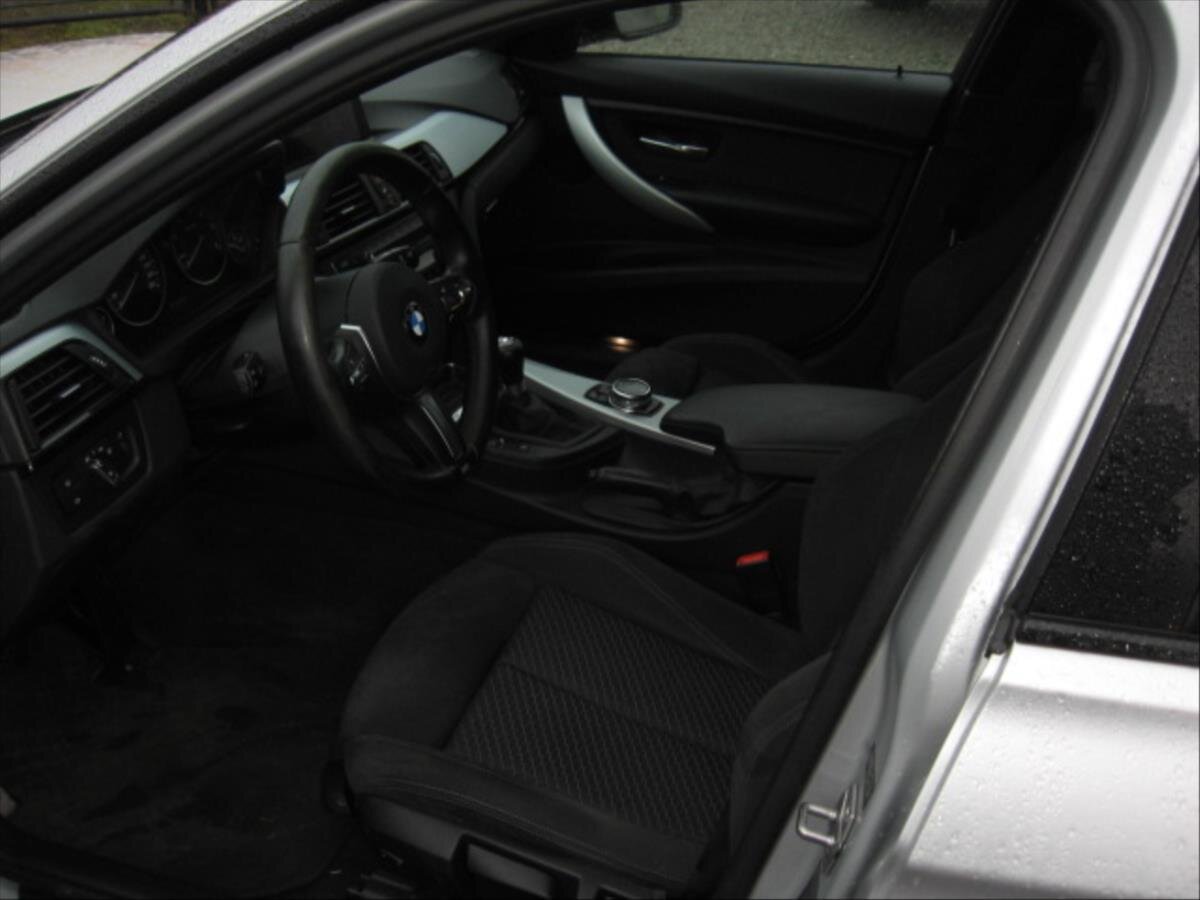 BMW Řada 3 Kombi 2,0 l 105 kw