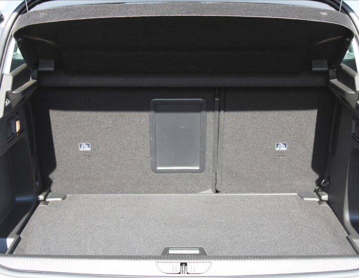 Opel Grandland X SUV / Terénní 1,5 l 96 kw