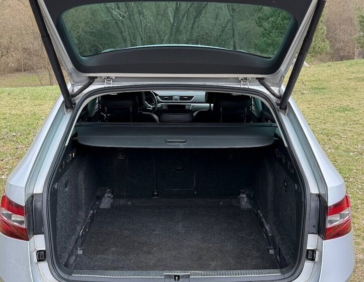 Škoda Superb Kombi 0,0 140 kw