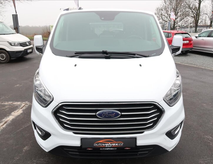 Ford Tourneo Custom 7