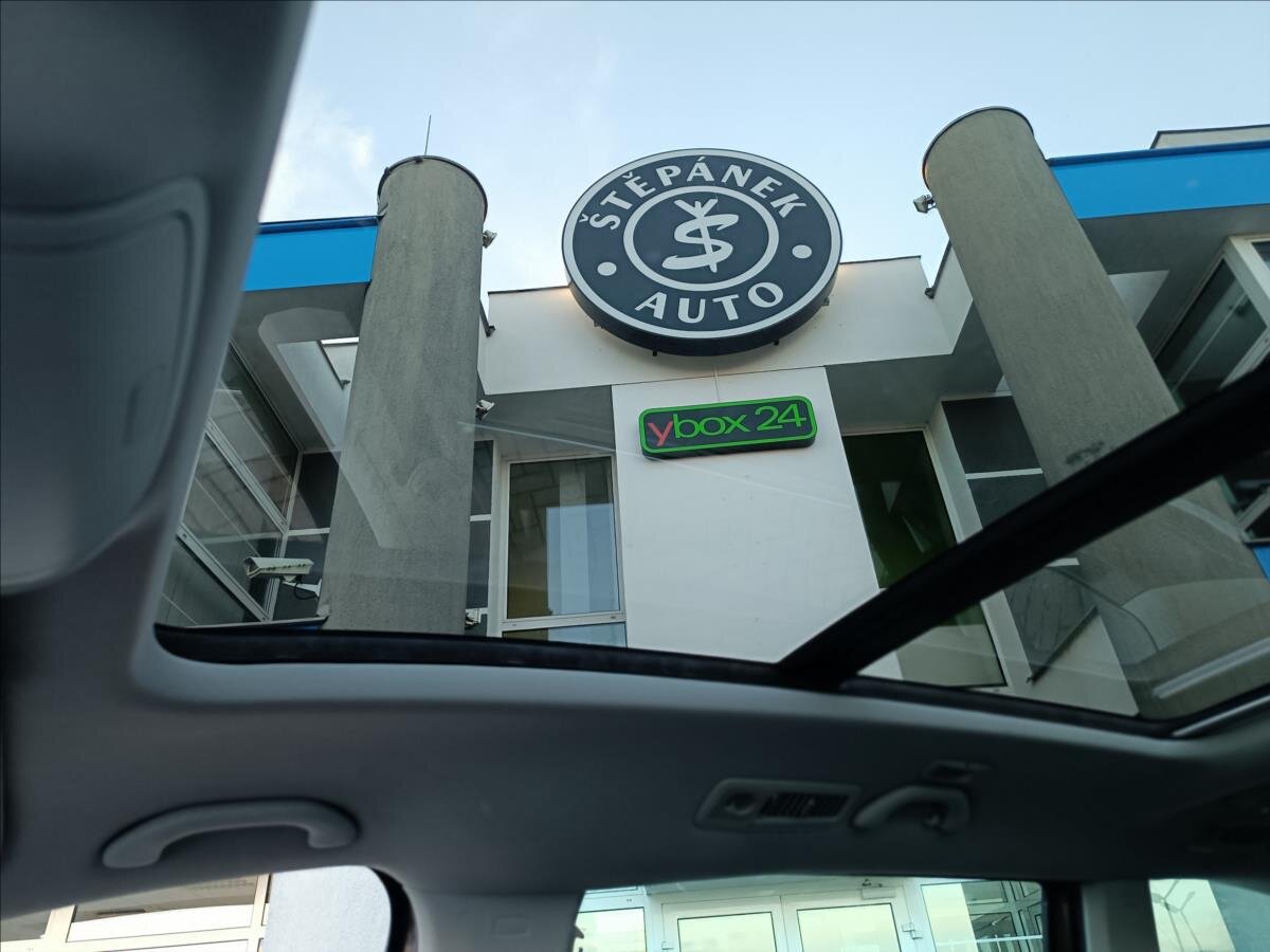 Volkswagen Sharan MPV 2,0 l 130 kw