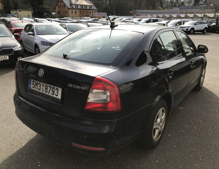 Škoda Octavia Sedan / Limuzína 1,9 l 77 kw