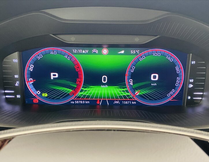 Škoda Karoq SUV / Terénní 2,0 l 110 kw