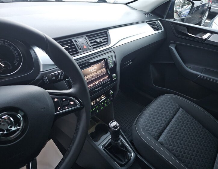 Škoda Rapid Hatchback 999,0 81 kw