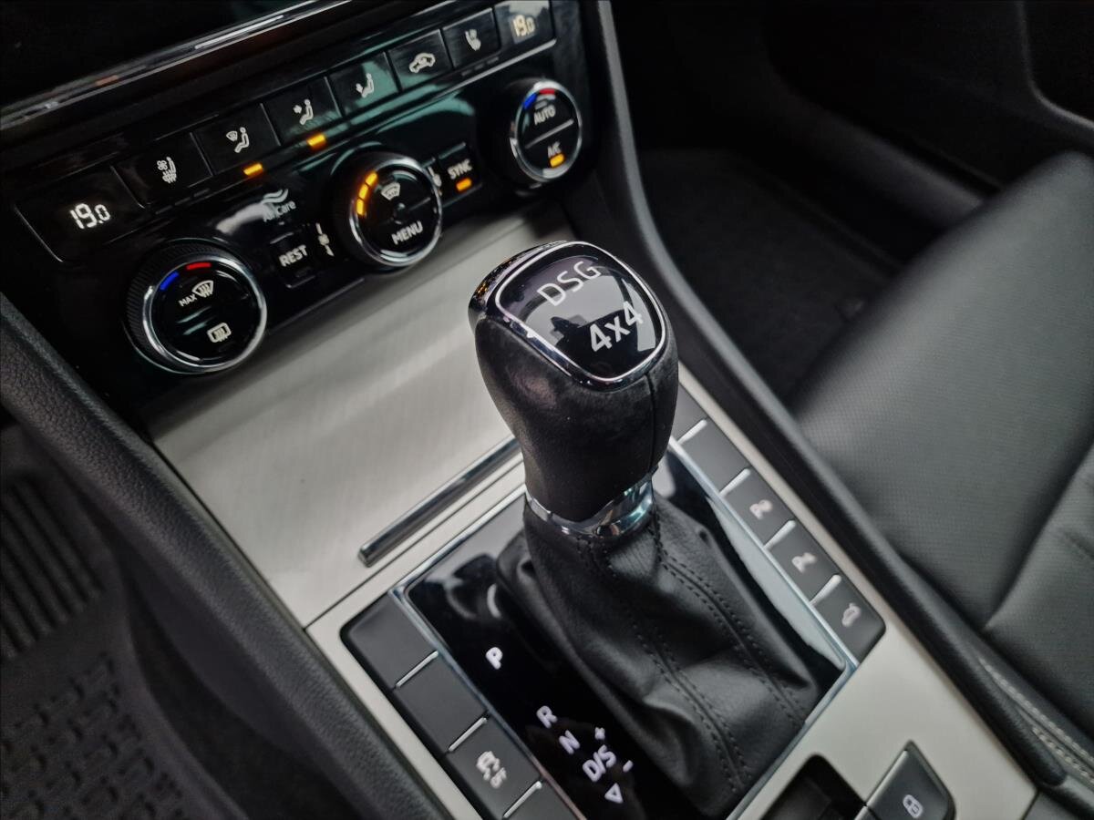 Škoda Superb Kombi 2,0 l 140 kw