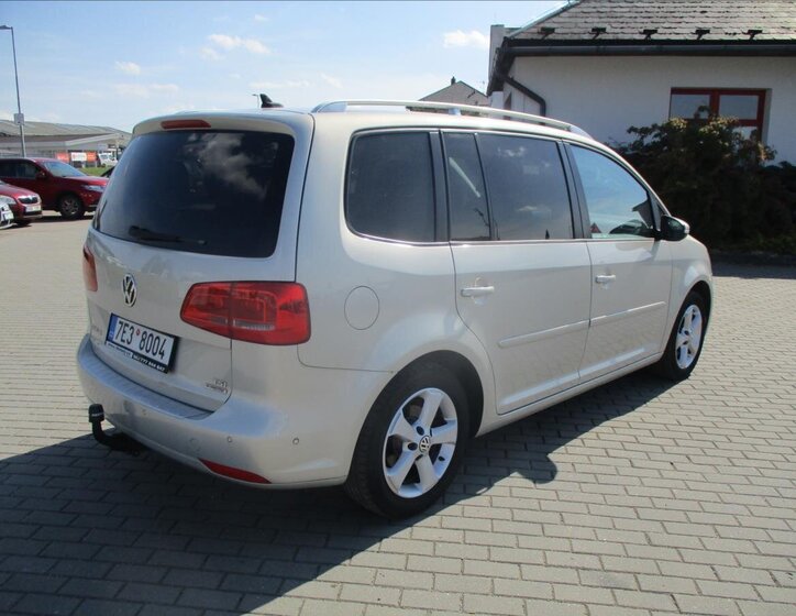 Volkswagen Touran Kombi 1,2 l 77 kw