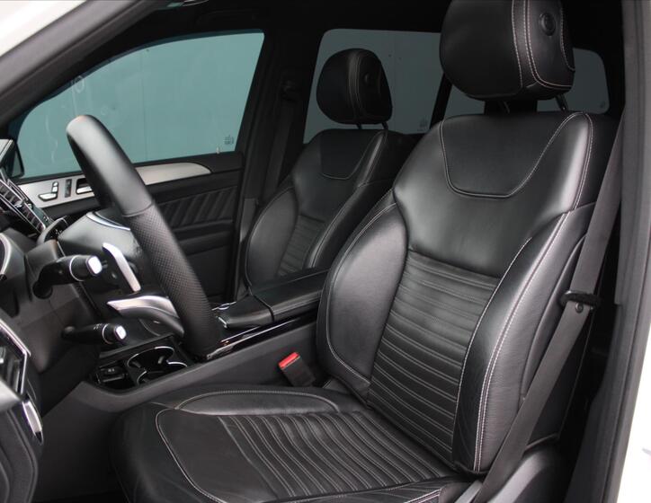 Mercedes-Benz GLS 10