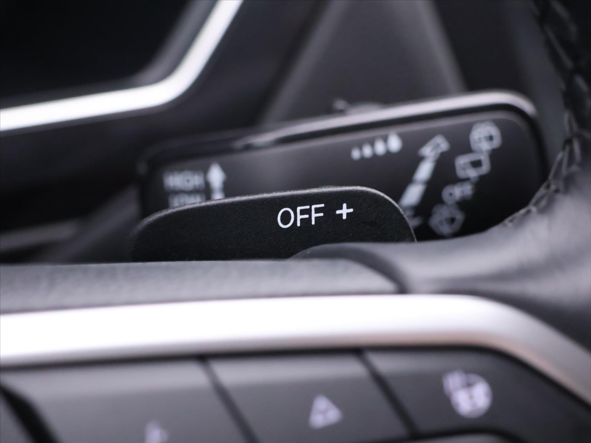 Volkswagen Tiguan Allspace SUV / Terénní 2,0 l 147 kw