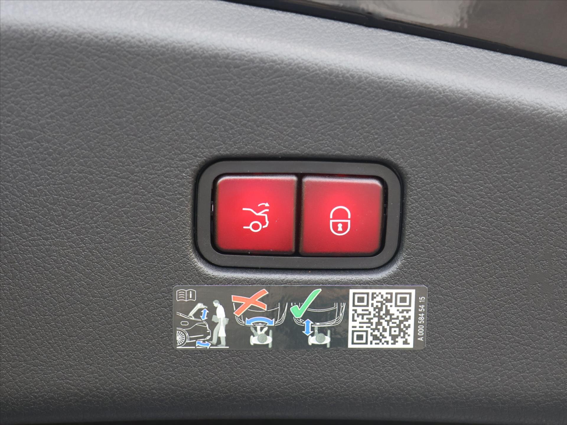 Mercedes-Benz CLE Kupé 2,0 l 190 kw