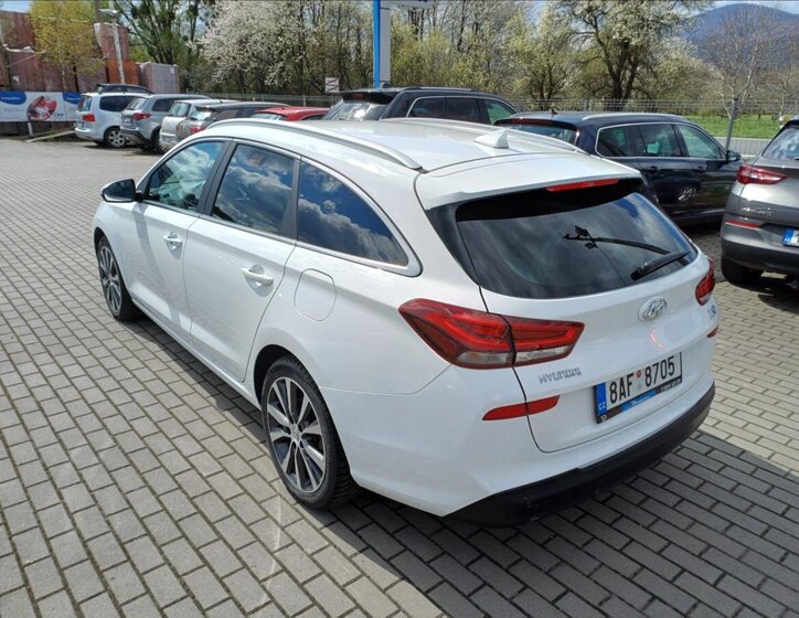 Hyundai i30 Kombi 1,4 l 103 kw
