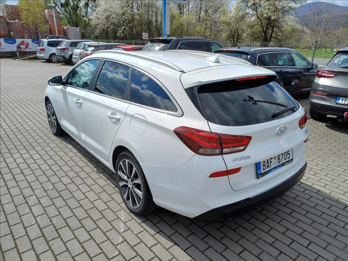 Hyundai i30 Kombi 1,4 l 103 kw
