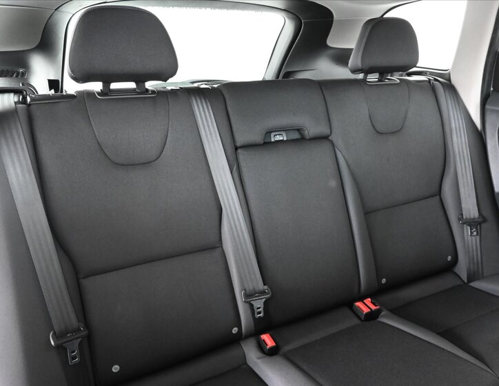 Volvo XC60 SUV / Terénní 2,4 l 133 kw