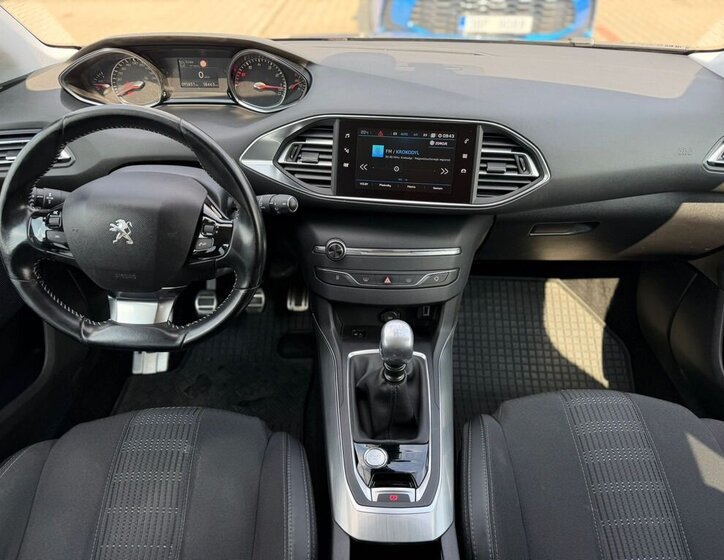 Peugeot 308 Kombi 1,2 l 96 kw