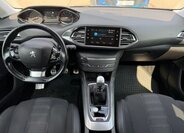Peugeot 308 Kombi 1,2 l 96 kw