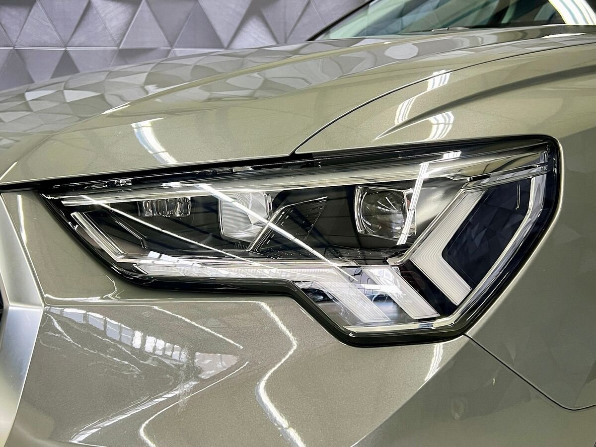 Audi Q3 SUV / Terénní 2,0 l 180 kw