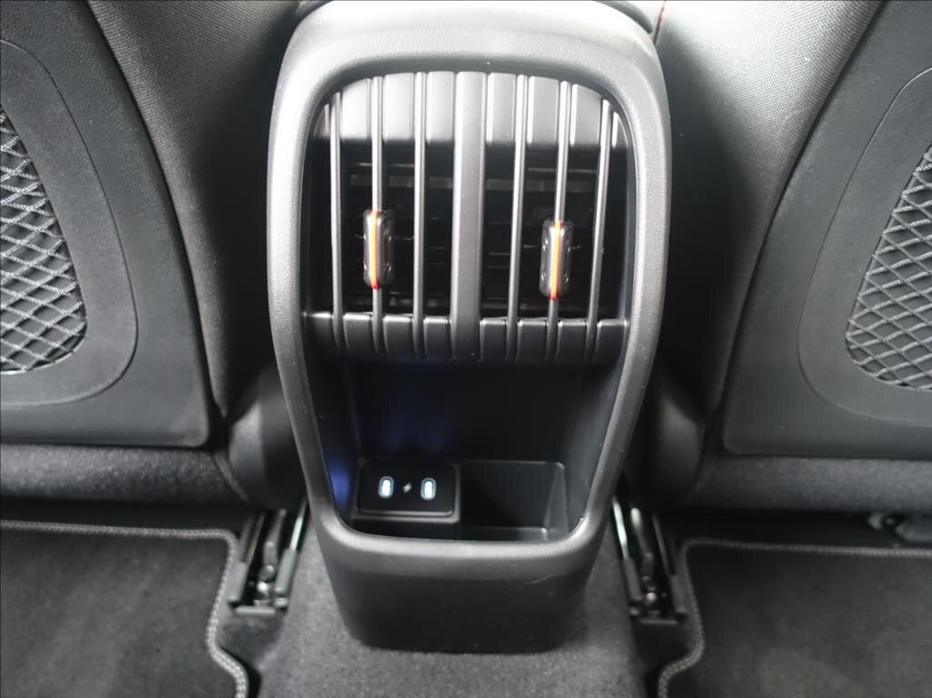 Hyundai Kona SUV / Terénní 1,6 l 132 kw