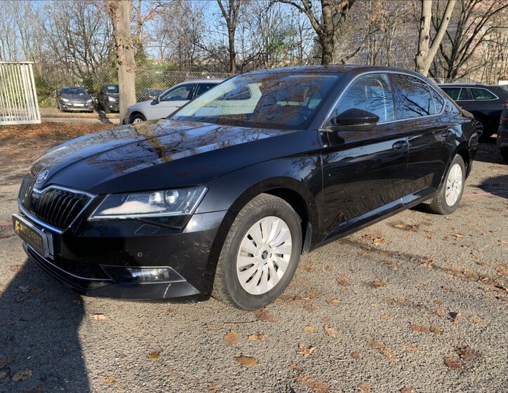 Škoda Superb 1