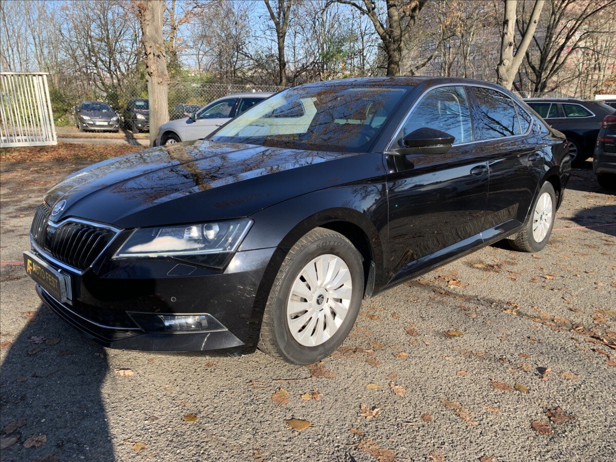 Škoda Superb