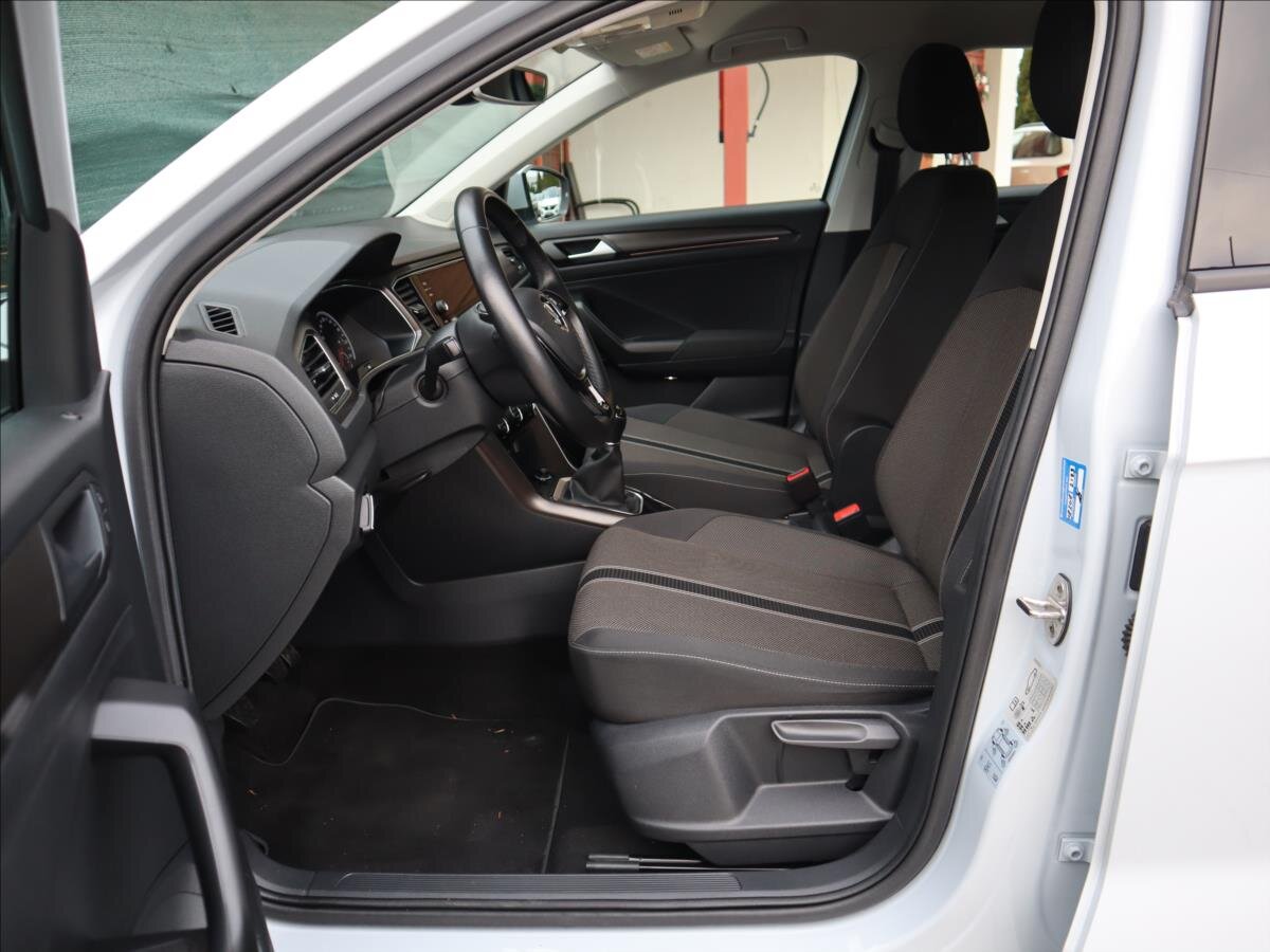 Volkswagen T-Roc CUV 1,6 l 85 kw