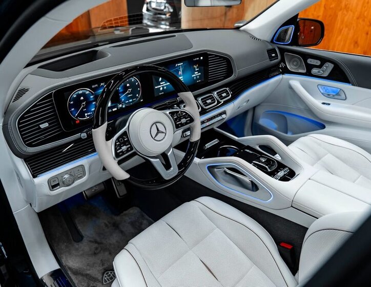 Mercedes-Benz GLS SUV / Terénní 4,0 l 410 kw