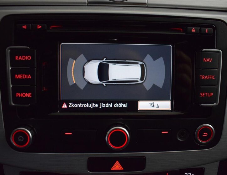 Volkswagen Passat Kombi 2,0 l 103 kw