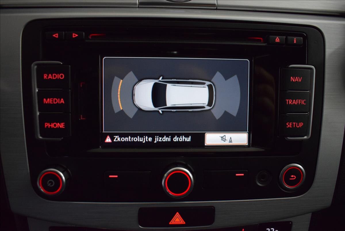 Volkswagen Passat Kombi 2,0 l 103 kw