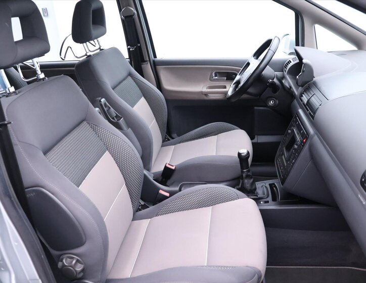 Volkswagen Sharan 13