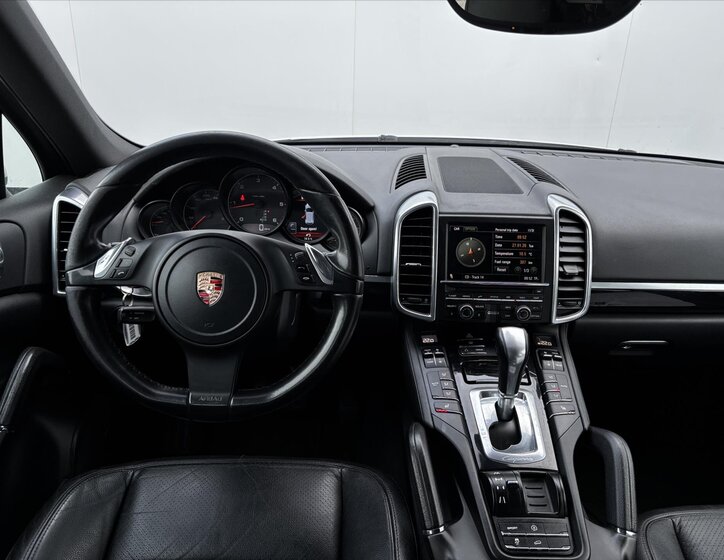 Porsche Cayenne SUV / Terénní 3,0 l 155 kw