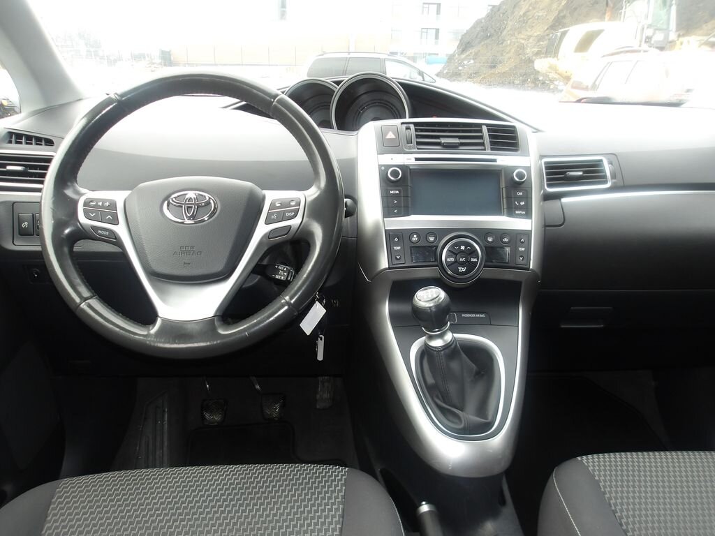 Toyota Verso MPV 1,6 l 82 kw