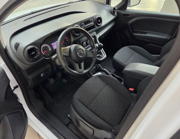 Mercedes-Benz Citan 10