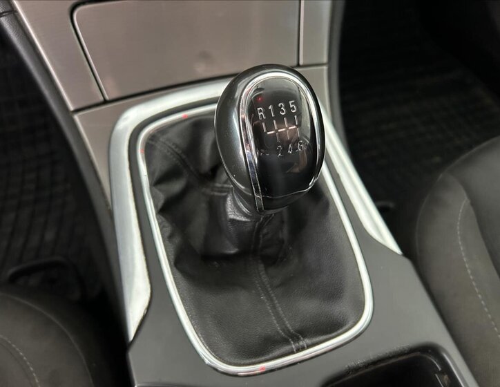 Opel Insignia Kombi 2,0 l 96 kw