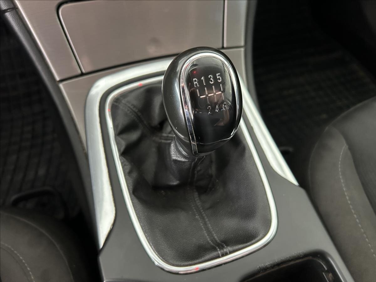 Opel Insignia Kombi 2,0 l 96 kw