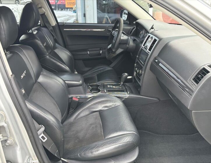 Chrysler 300C Kombi 3,0 l 160 kw