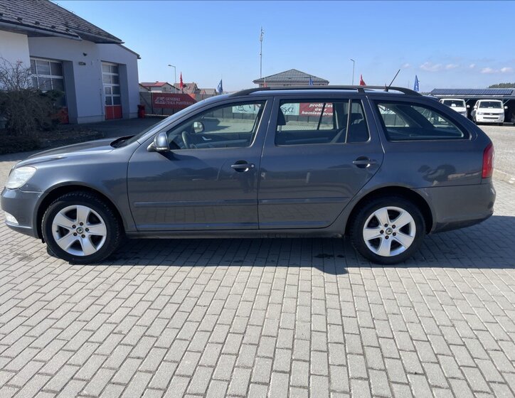 Škoda Octavia Kombi 2,0 l 103 kw