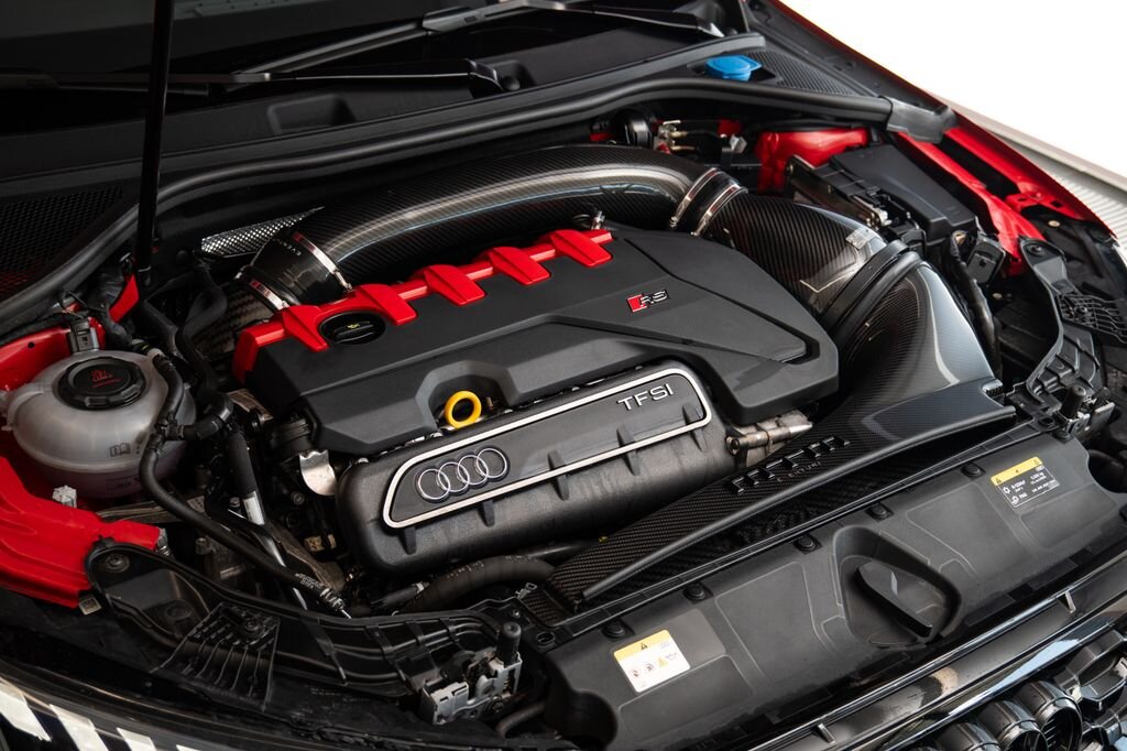 Audi RS3 Hatchback 2,5 l 294 kw