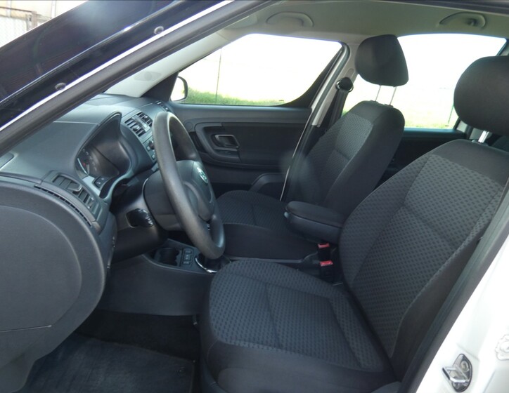 Škoda Roomster 10