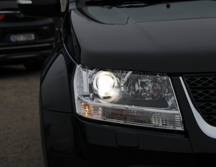 Suzuki Grand Vitara 25