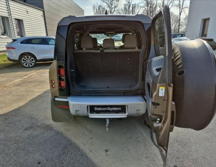 Land Rover Defender SUV / Terénní 3,0 l 147 kw