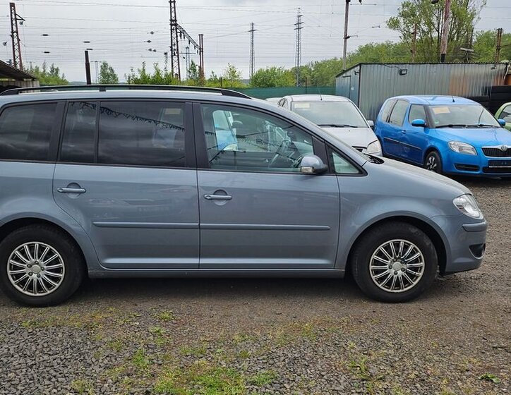 Volkswagen Touran 3
