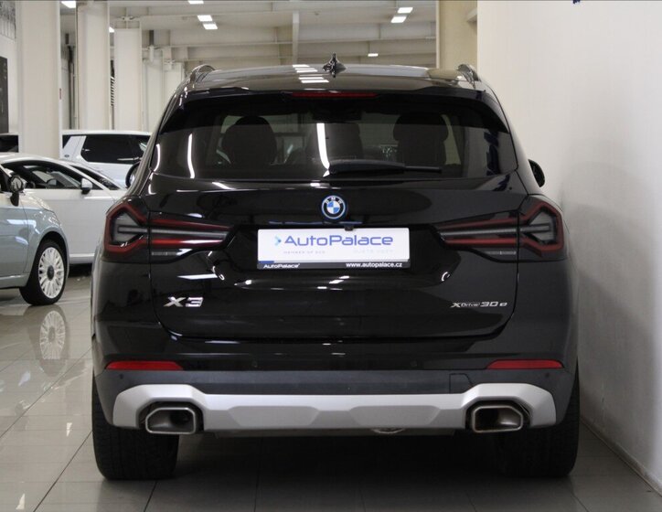 BMW X3 SUV / Terénní 2,0 l 215 kw
